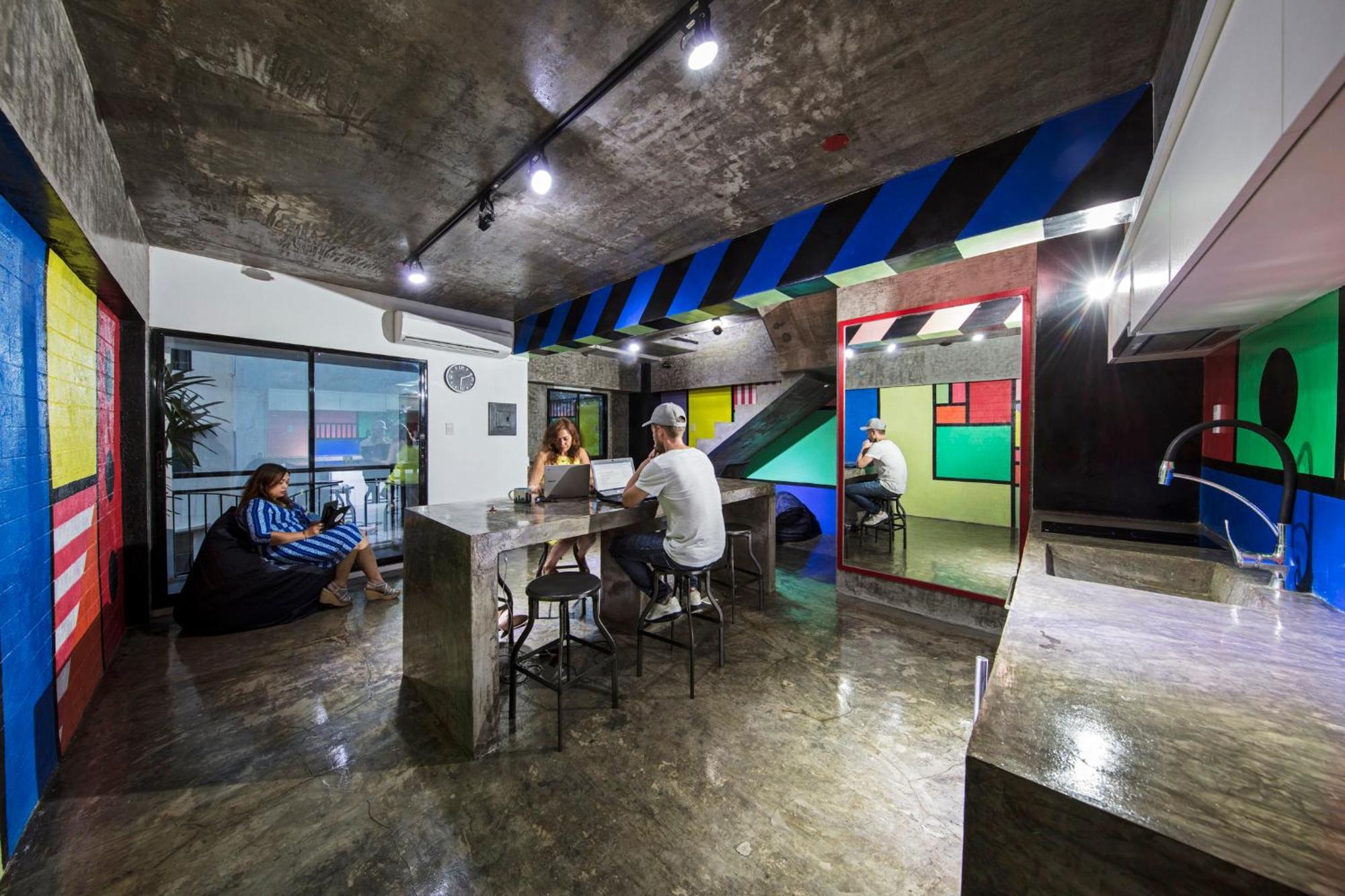 D522 Hostel At Kiener Hills - Near Cebu Airport 막탄 외부 사진