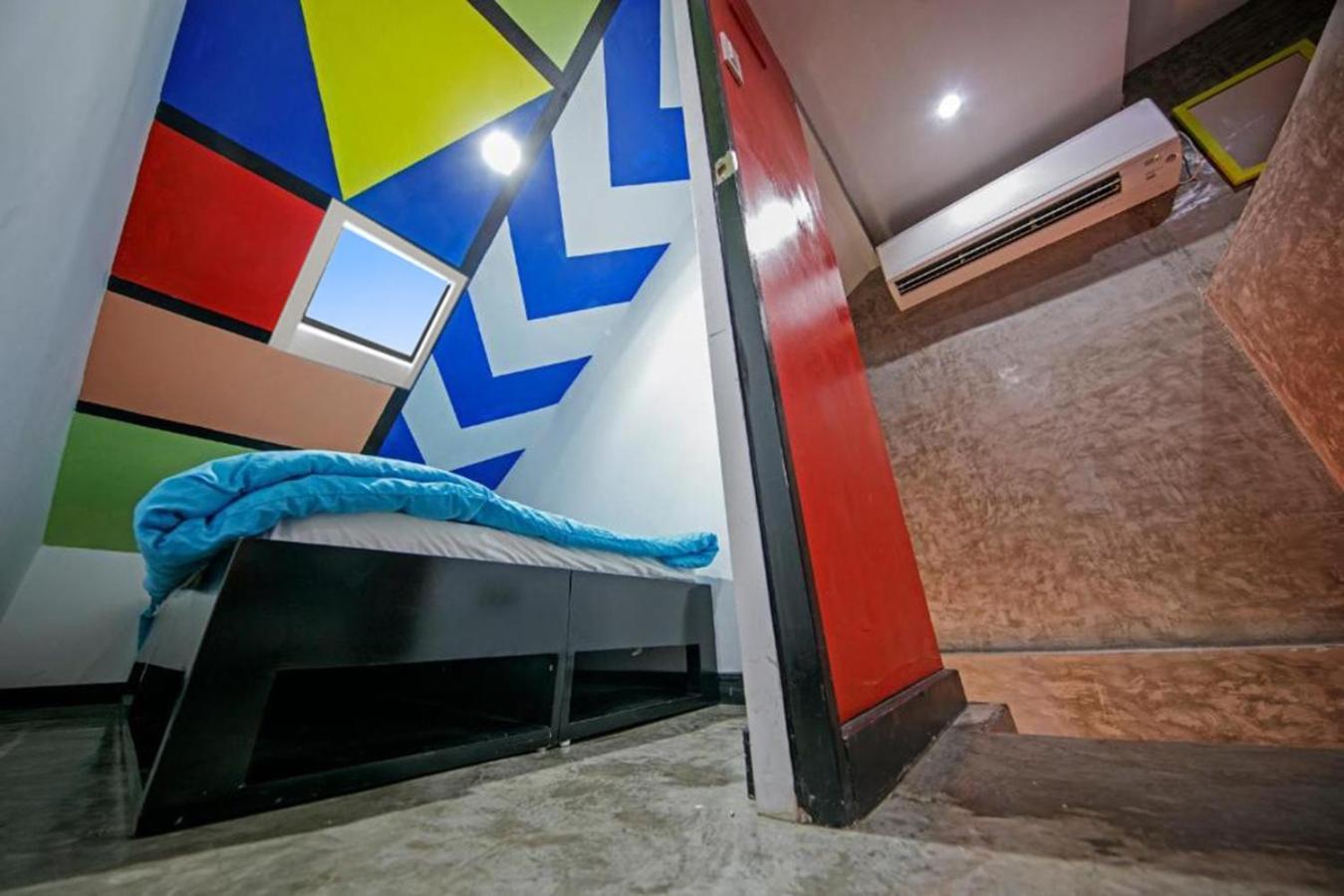 D522 Hostel At Kiener Hills - Near Cebu Airport 막탄 외부 사진