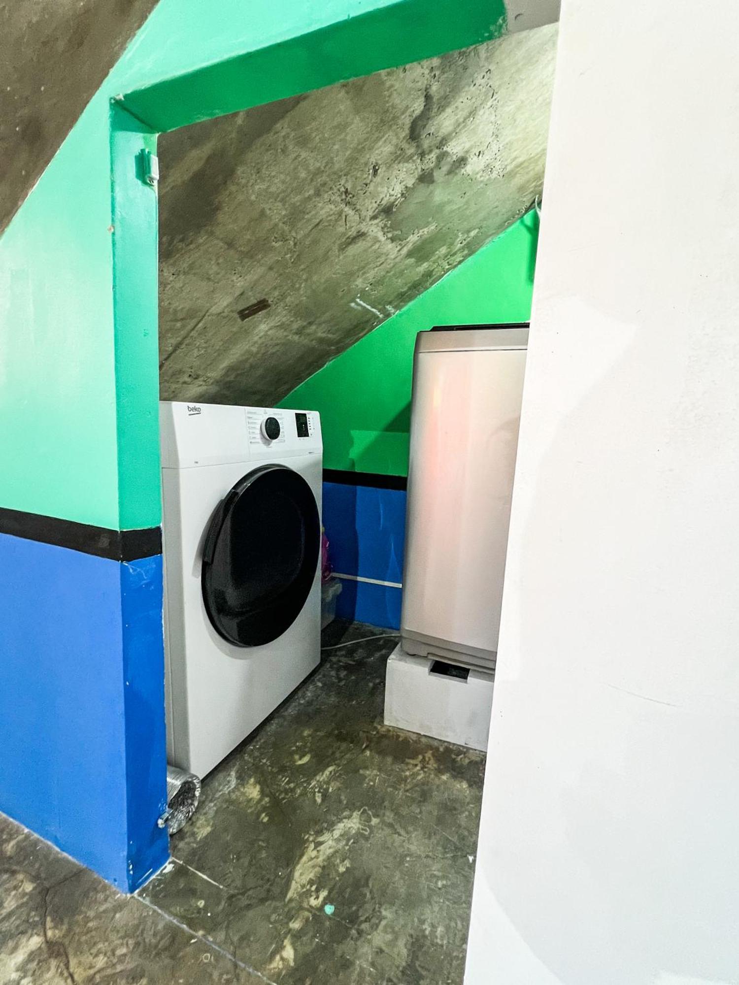 D522 Hostel At Kiener Hills - Near Cebu Airport 막탄 외부 사진