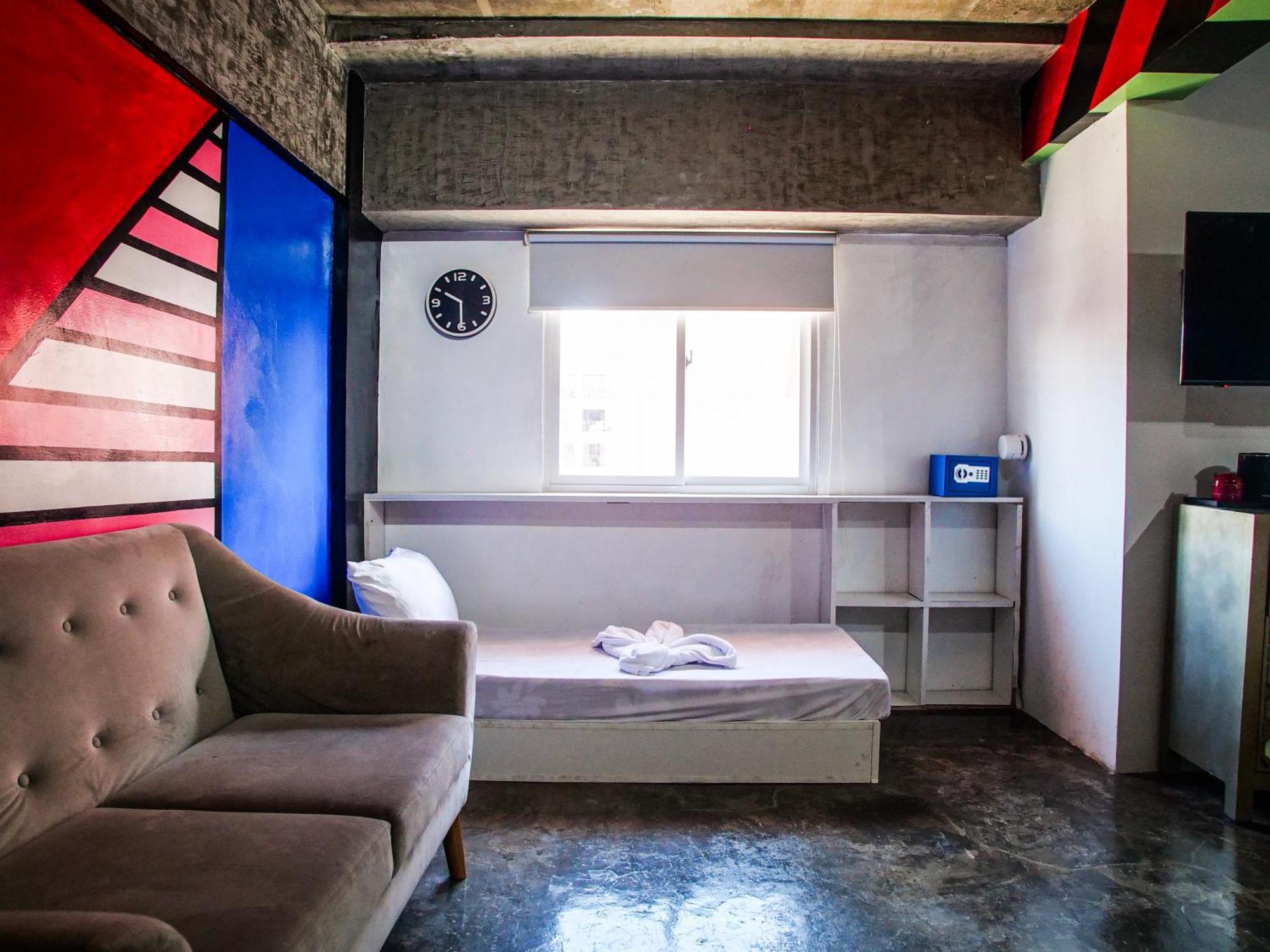 D522 Hostel At Kiener Hills - Near Cebu Airport 막탄 외부 사진
