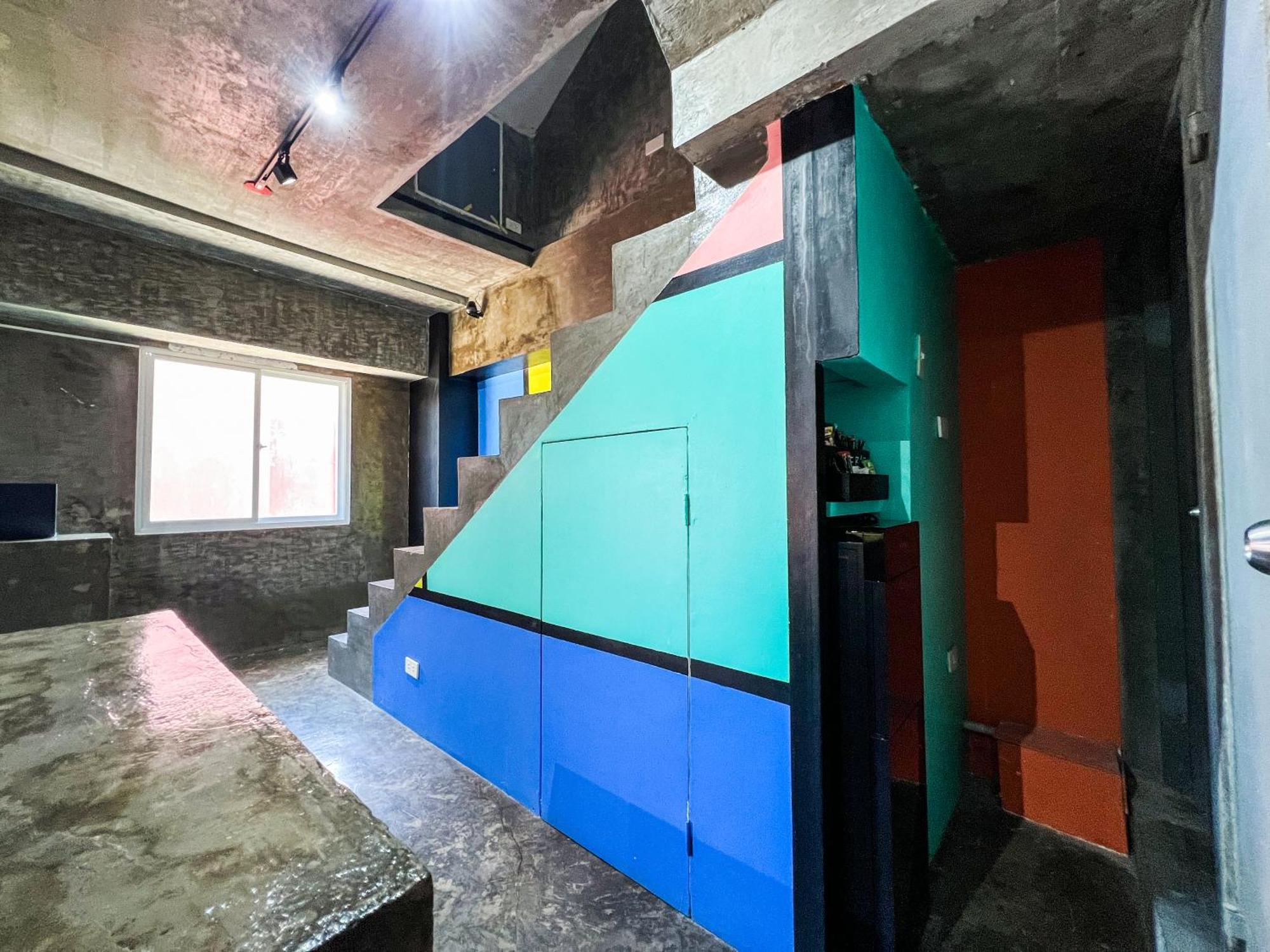 D522 Hostel At Kiener Hills - Near Cebu Airport 막탄 외부 사진