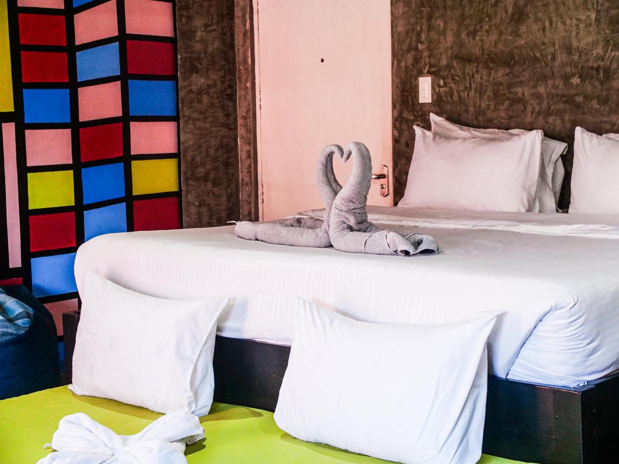 D522 Hostel At Kiener Hills - Near Cebu Airport 막탄 외부 사진