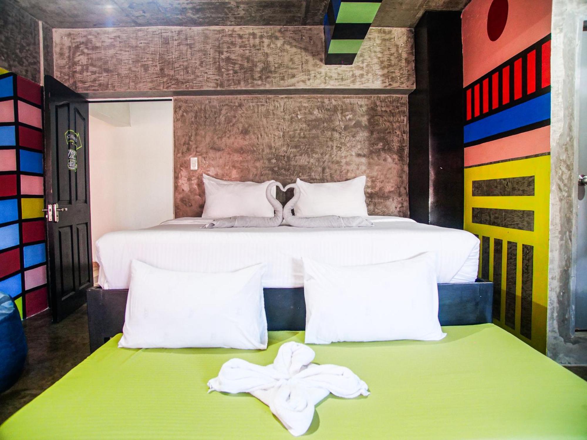 D522 Hostel At Kiener Hills - Near Cebu Airport 막탄 외부 사진