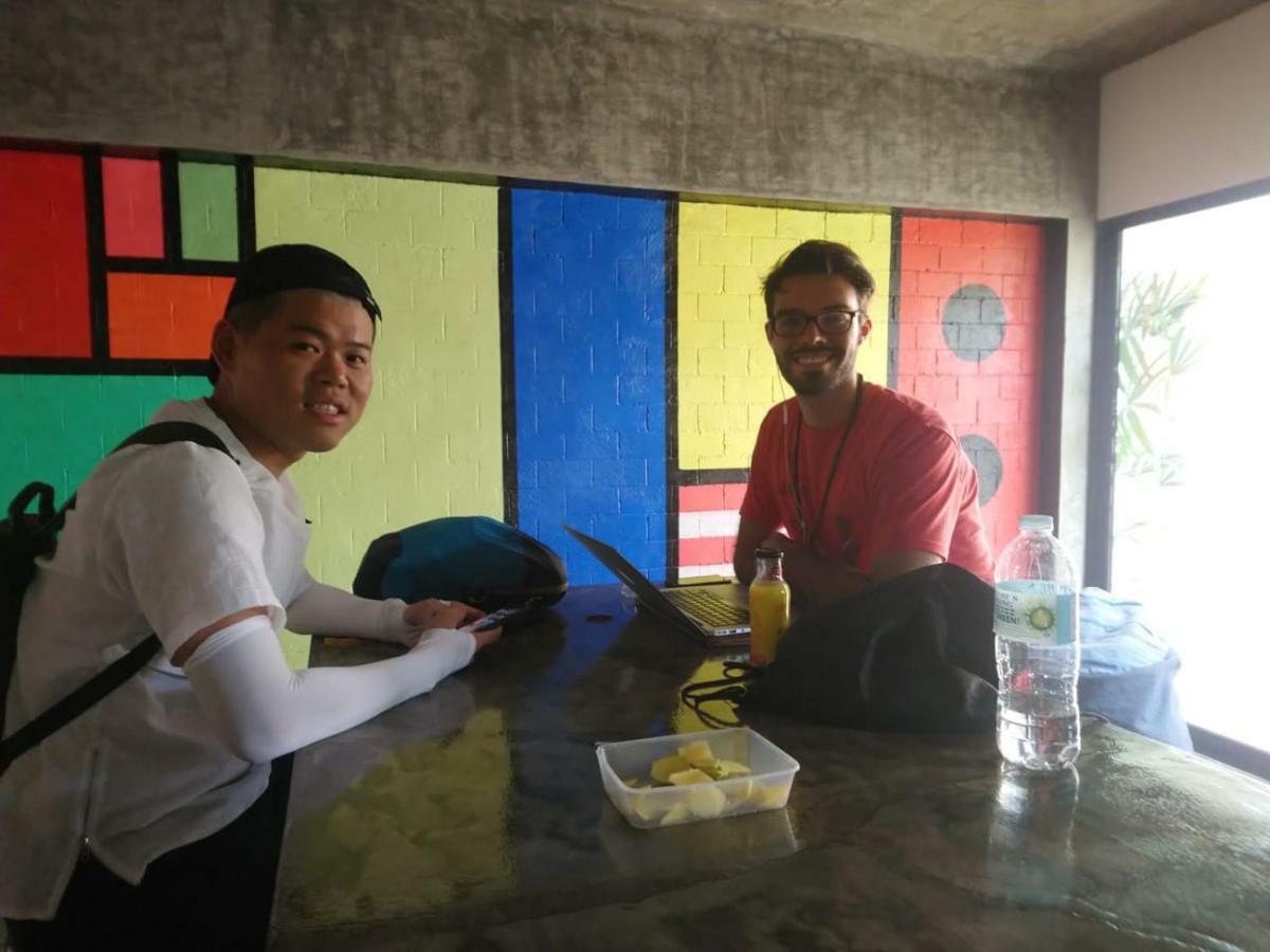 D522 Hostel At Kiener Hills - Near Cebu Airport 막탄 외부 사진